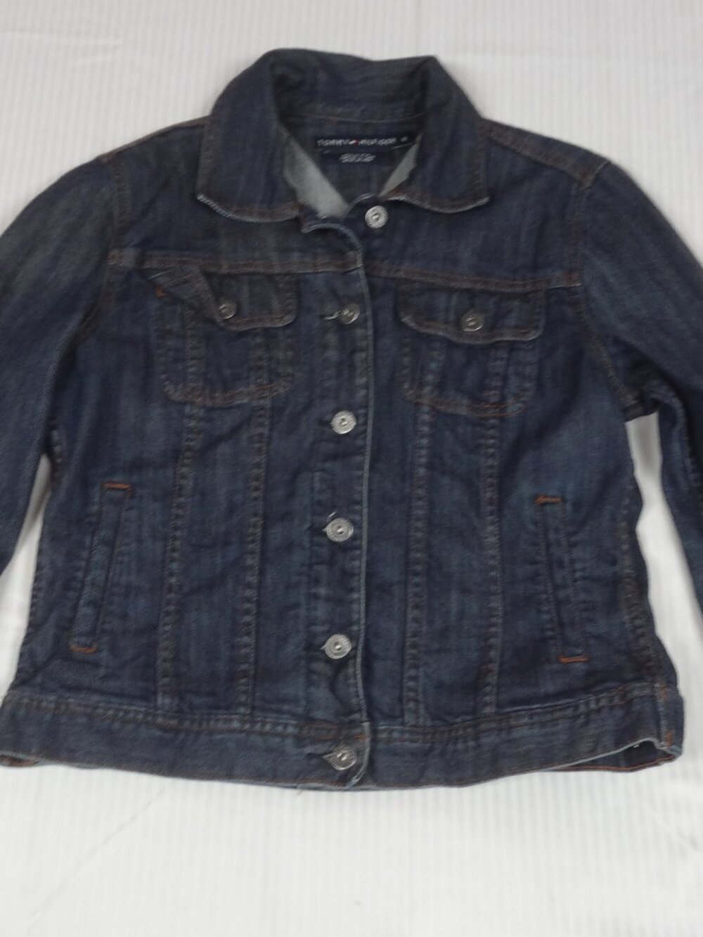 TOMMY HILFIGER WOMEN'S DARK WASH DENIM TRUCKER JACKET M STRIPED CUFFS COLLAR M28